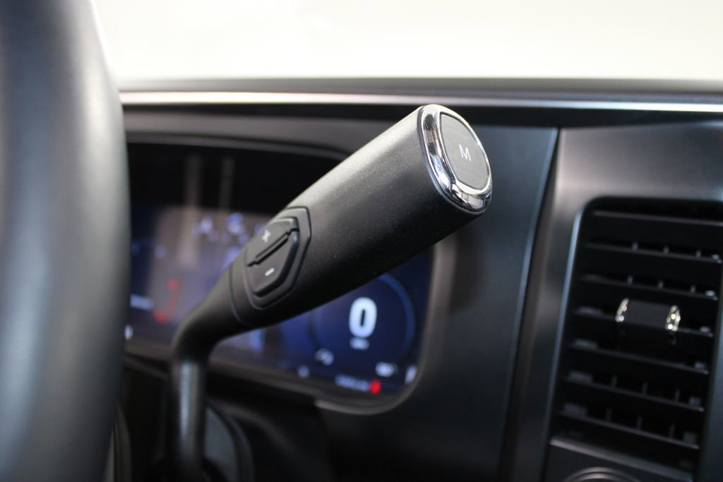 Used 2025 Ford F350 Platinum image 28