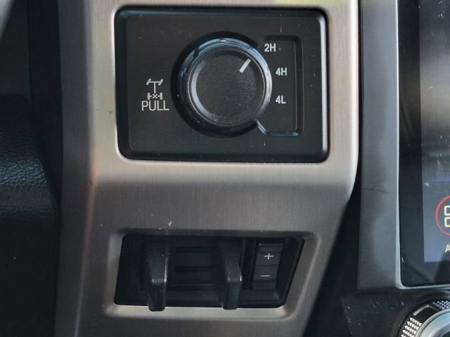 Used 2019 Ford F250 Platinum w/ Platinum Ultimate Package AWD/4WD image 29