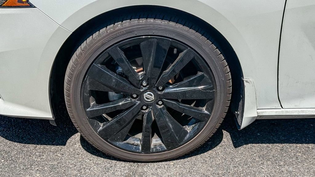Used 2022 Nissan Altima 2.5 SR w/ Midnight Edition Package FWD image 11