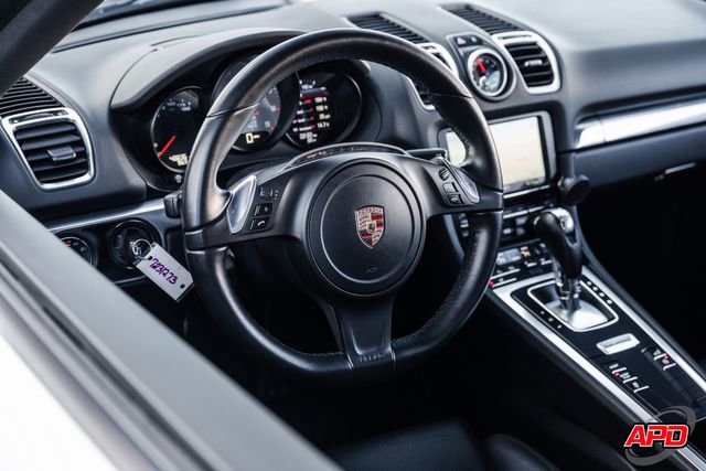 Used 2014 Porsche Cayman S image 6