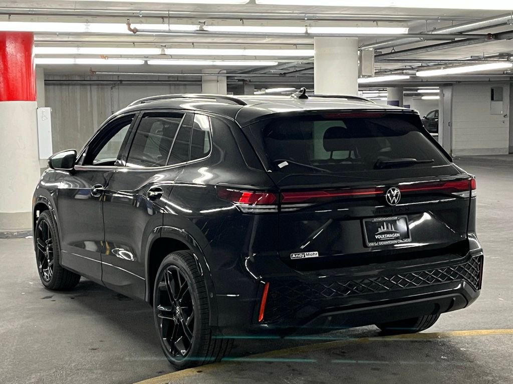 New 2025 Volkswagen Tiguan SE R-Line image 5