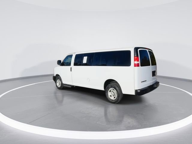 Used 2023 Chevrolet Express 3500 LS image 10