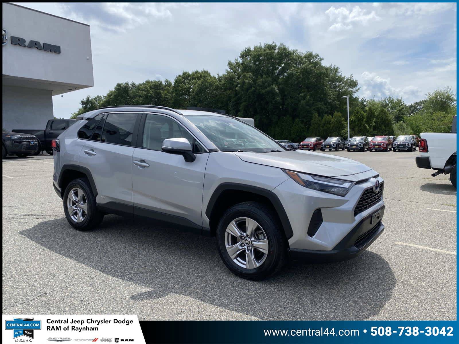 Used 2023 Toyota RAV4 XLE w/ Convenience Package
