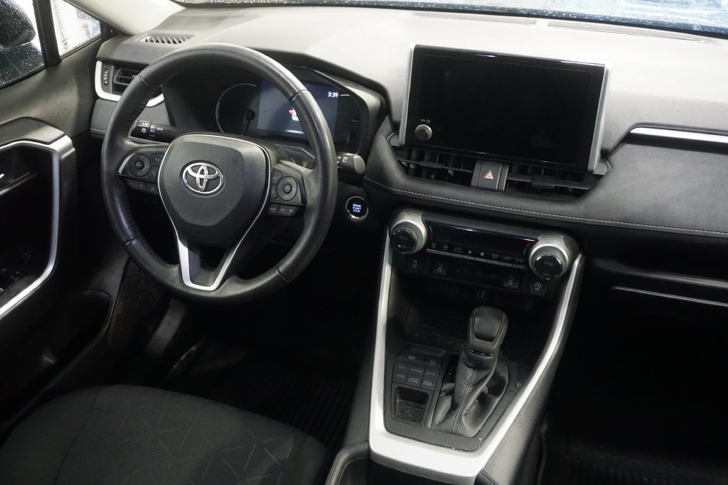 Used 2023 Toyota RAV4 XLE w/ Convenience Package AWD/4WD image 27