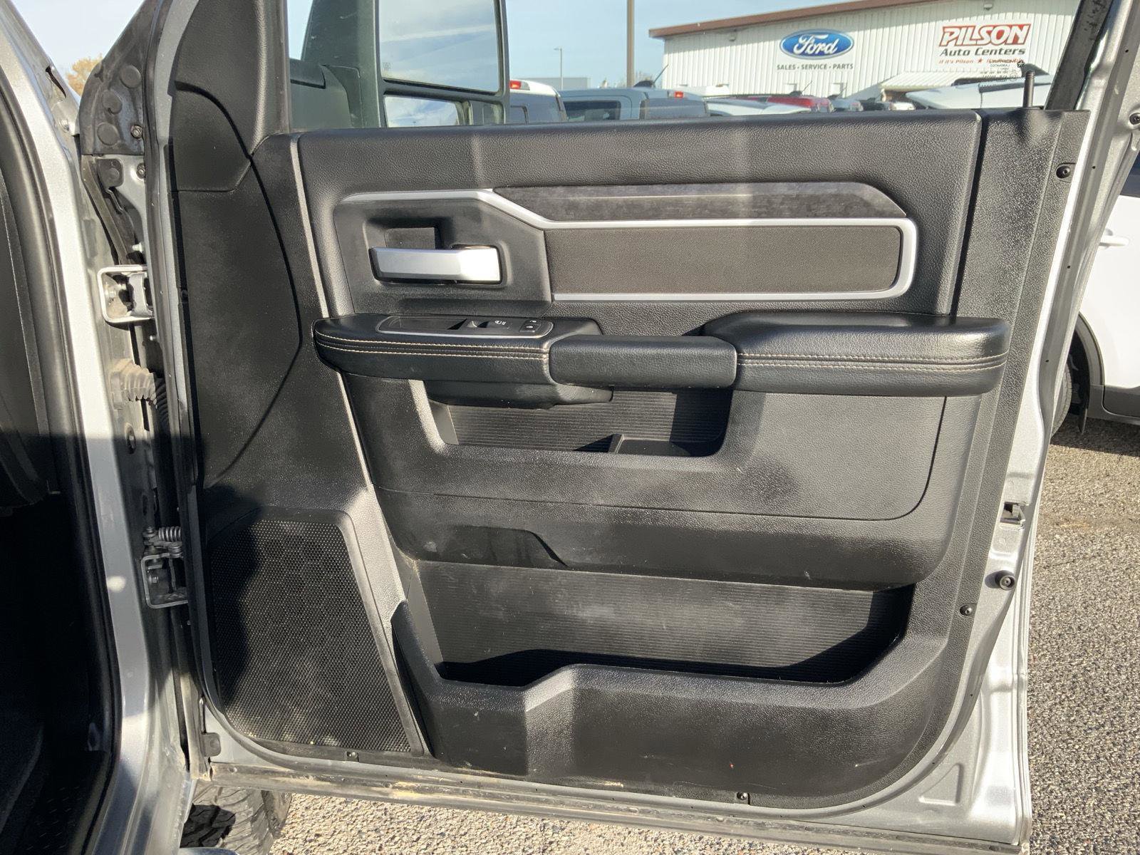 Used 2024 RAM 2500 Big Horn image 61