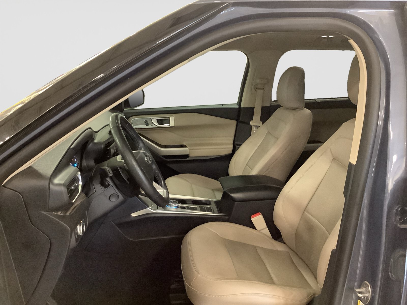 Used 2021 Ford Explorer Limited w/ Hybrid Equipment Group 310A RWD image 10