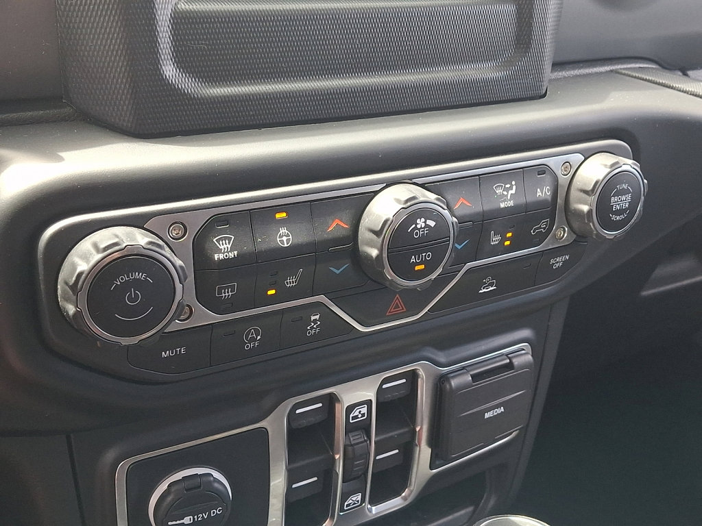 Used 2022 Jeep Wrangler Unlimited Sport AWD/4WD image 29