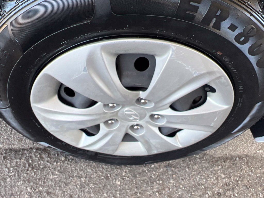 Used 2016 Hyundai Elantra SE FWD image 33