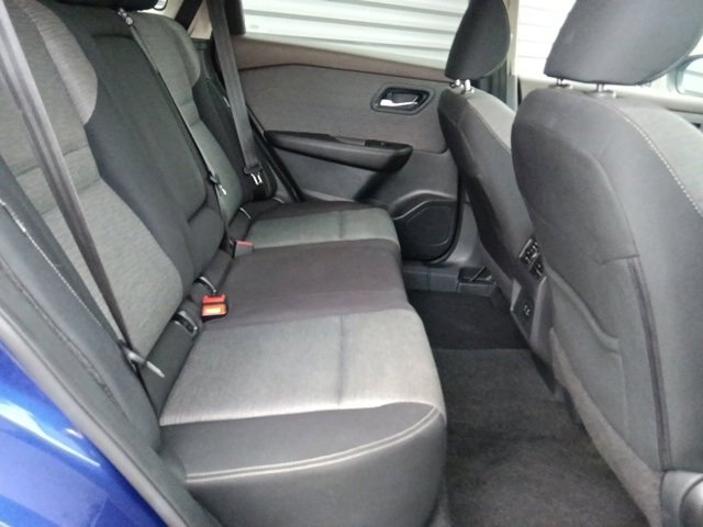 Used 2023 Nissan Rogue SV image 28