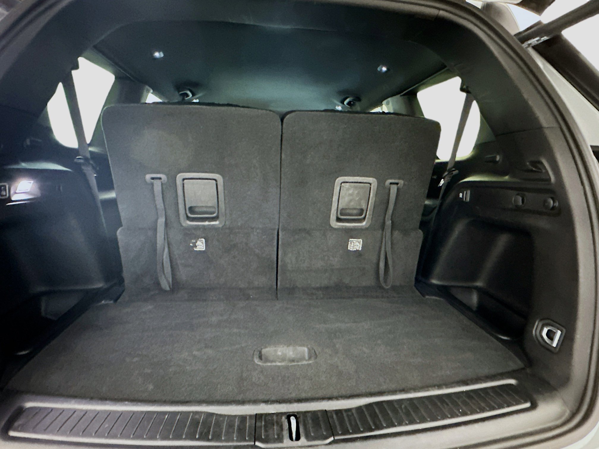 Used 2024 Jeep Grand Cherokee L Laredo image 30