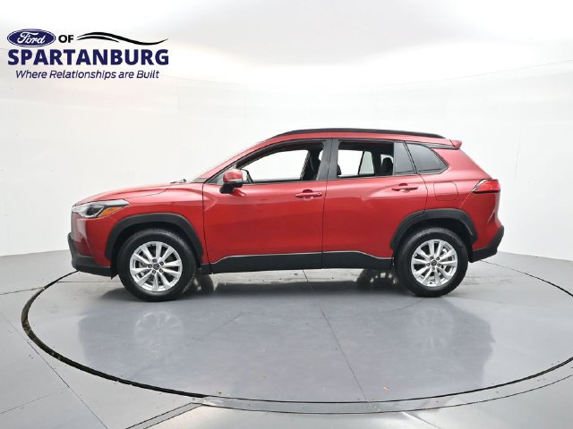 Used 2023 Toyota Corolla Cross LE FWD image 4