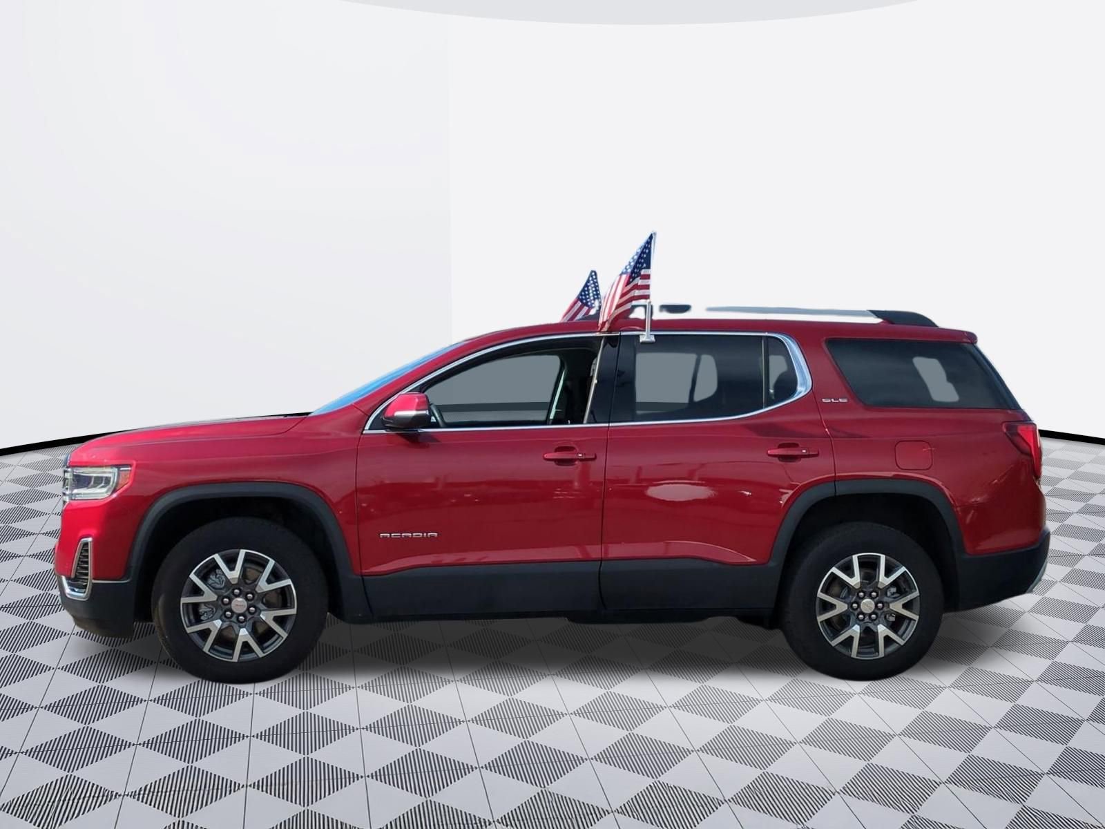 Certified 2023 GMC Acadia SLE w/ Driver Convenience Package image 4