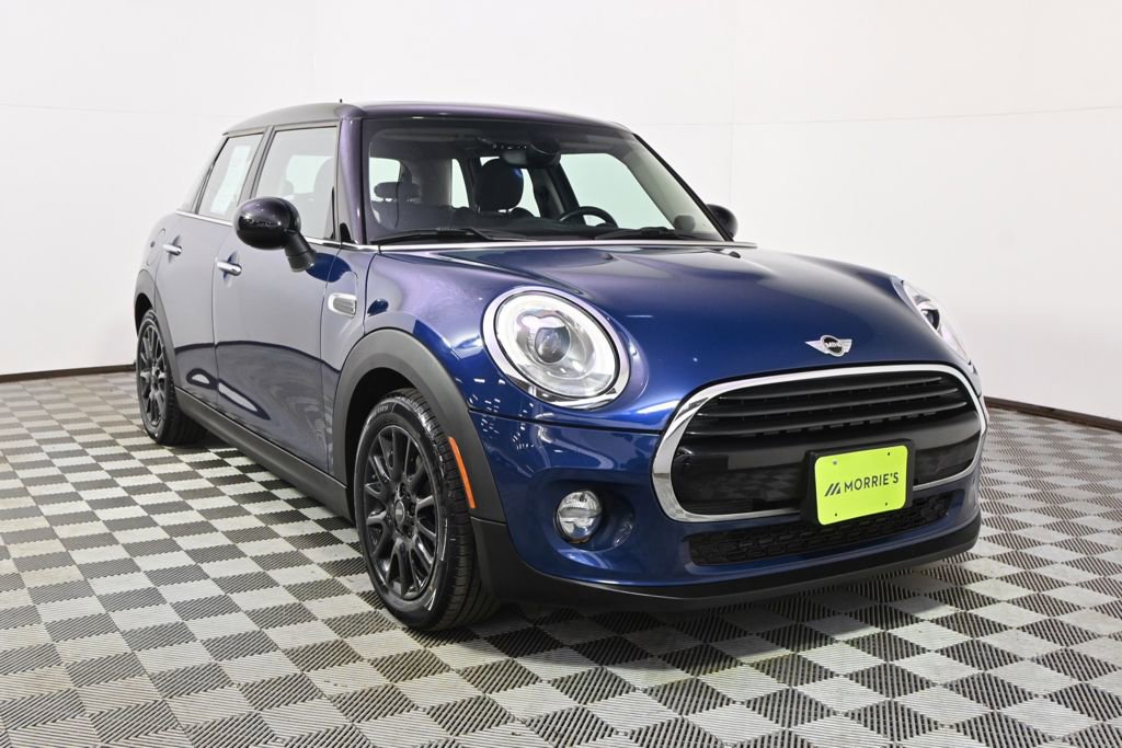 Used 2016 MINI Cooper 4-Door Hardtop image 9