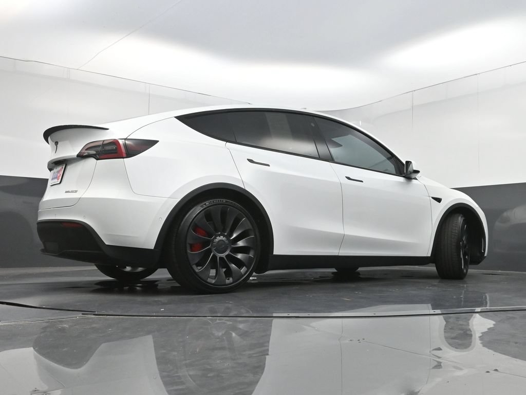 Used 2022 Tesla Model Y Performance AWD/4WD image 29