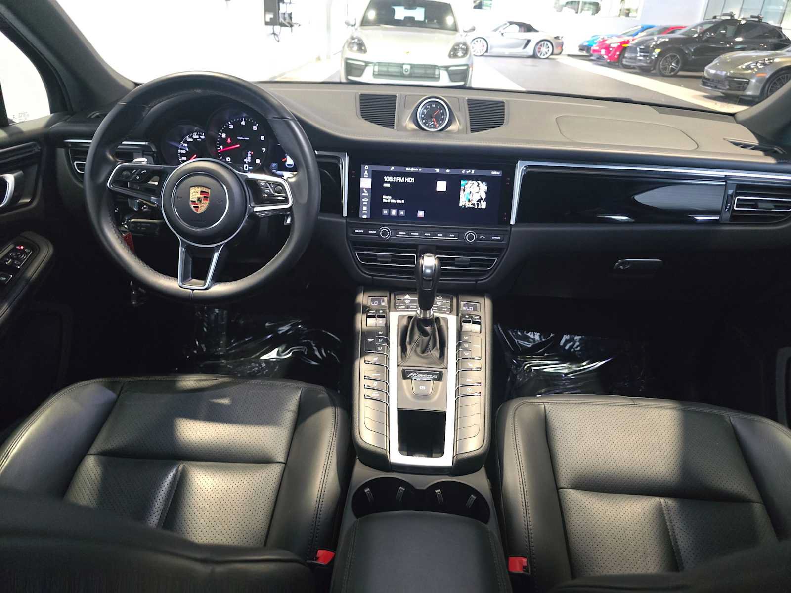 Used 2020 Porsche Macan AWD/4WD image 20