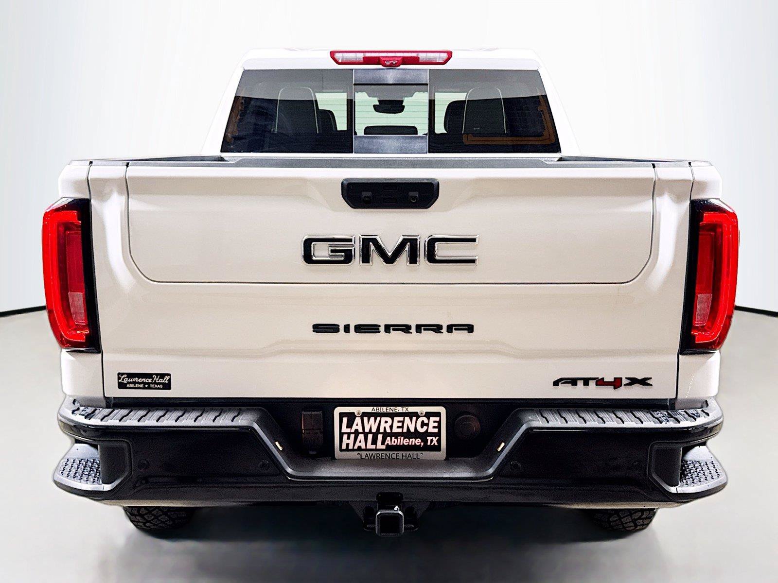 New 2026 GMC Sierra 1500 AT4X w/ LPO, Black Badging Package AWD/4WD image 4