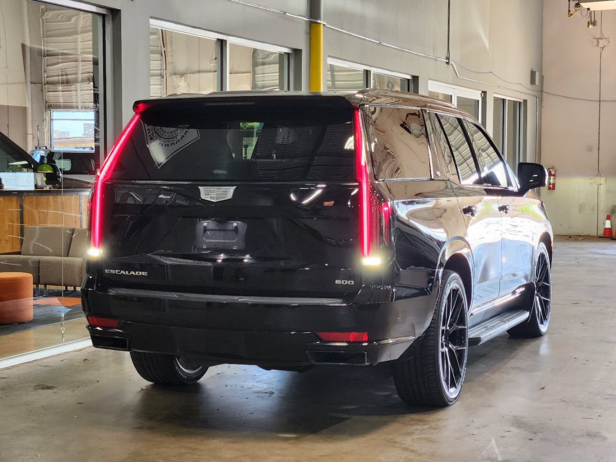 Used 2021 Cadillac Escalade Sport w/ Driver Assist Tech Package AWD/4WD image 11