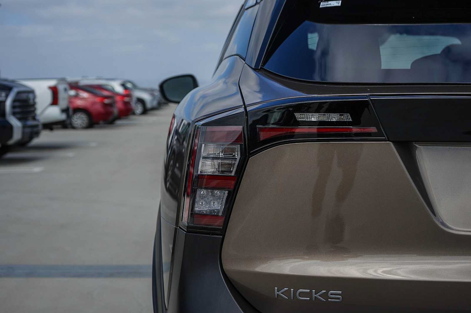 Used 2026 Nissan Kicks SV w/ Charging Package FWD image 9