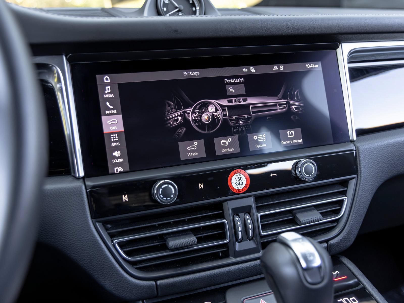 Certified 2026 Porsche Macan AWD/4WD image 35