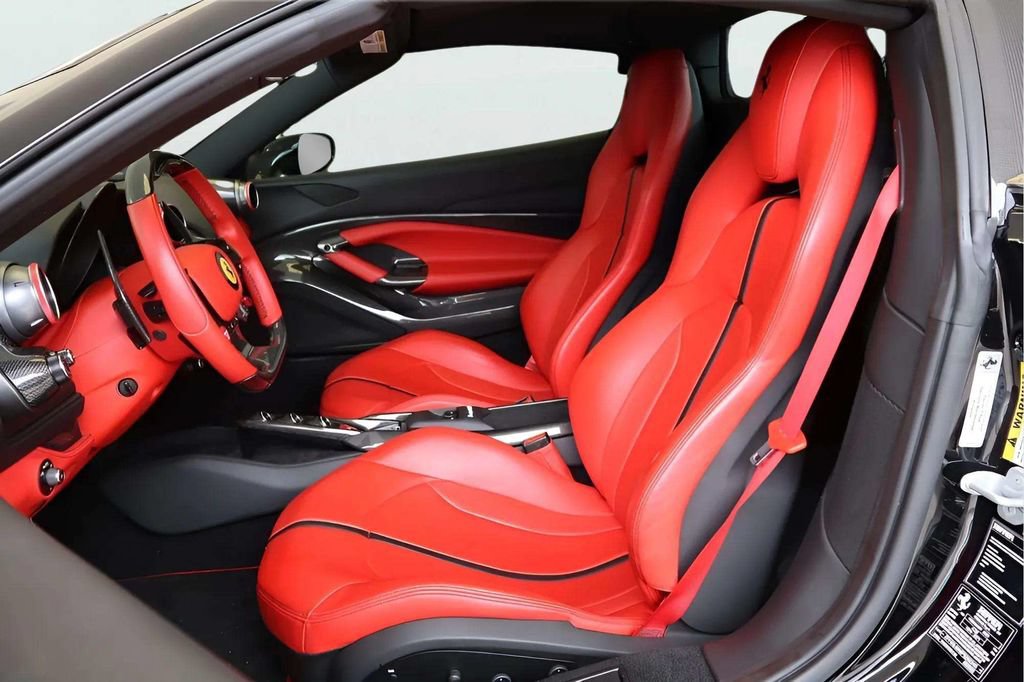 Used 2023 Ferrari F8 Tributo RWD image 18