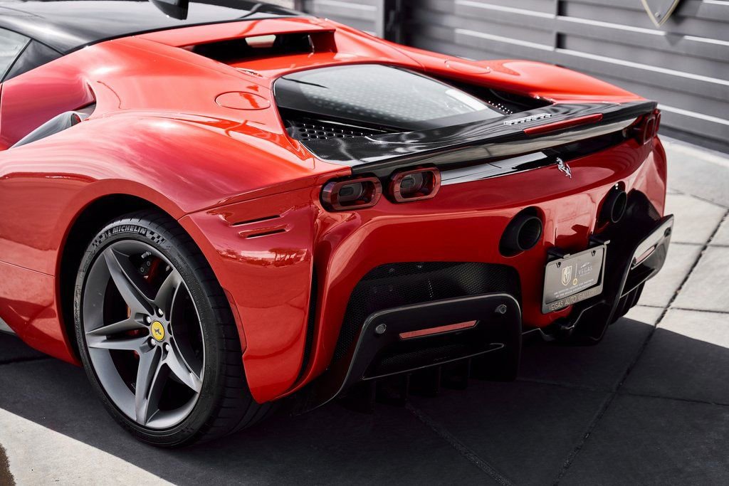 Used 2021 Ferrari SF90 Stradale image 11
