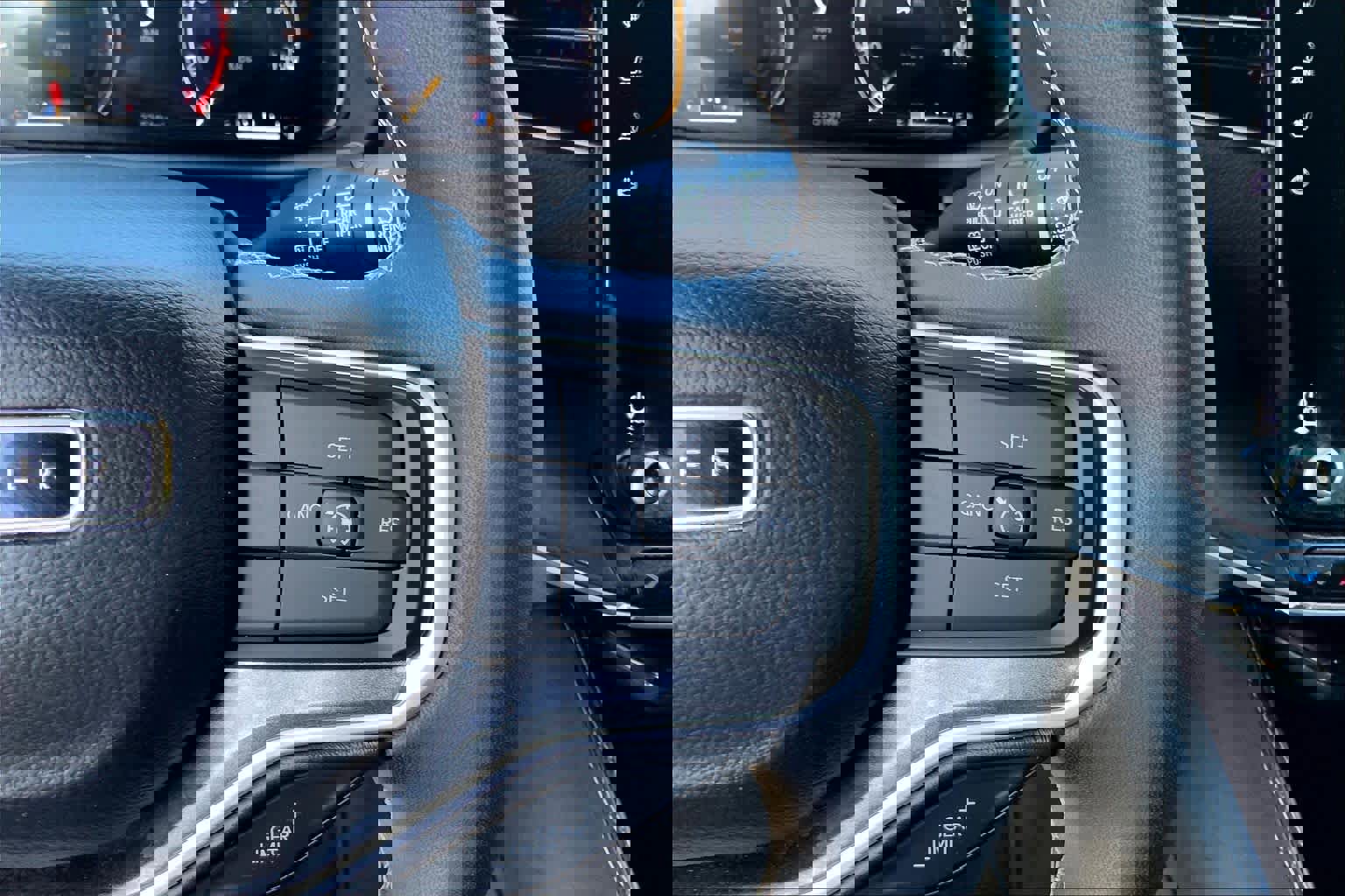 Used 2023 Jeep Wagoneer 4WD w/ Premium Group I image 22