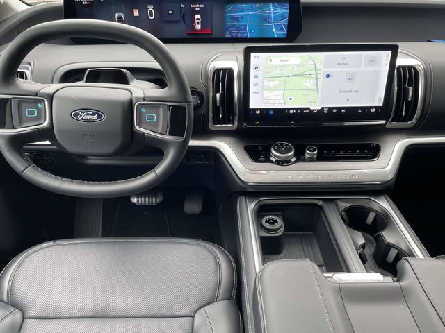 New 2026 Ford Expedition Platinum w/ Driver's Package AWD/4WD image 4