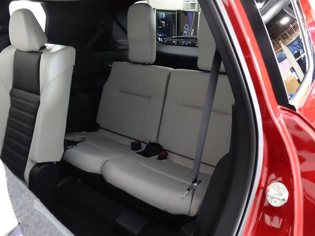 New 2025 Mitsubishi Outlander SE image 36