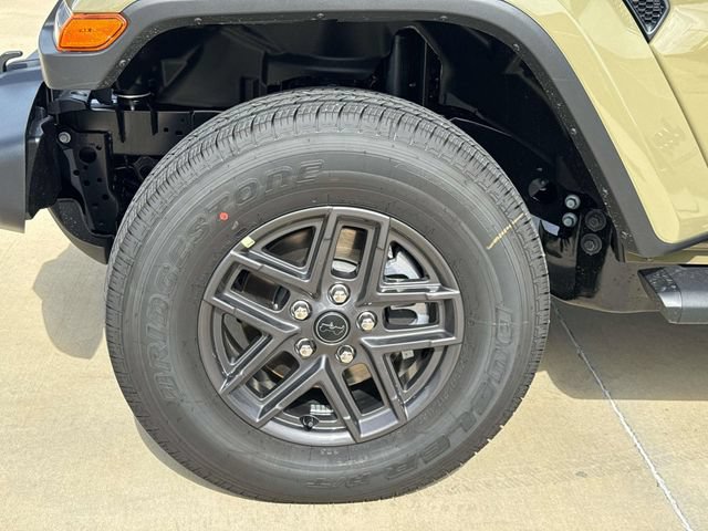 New 2026 Jeep Gladiator Sport AWD/4WD image 4