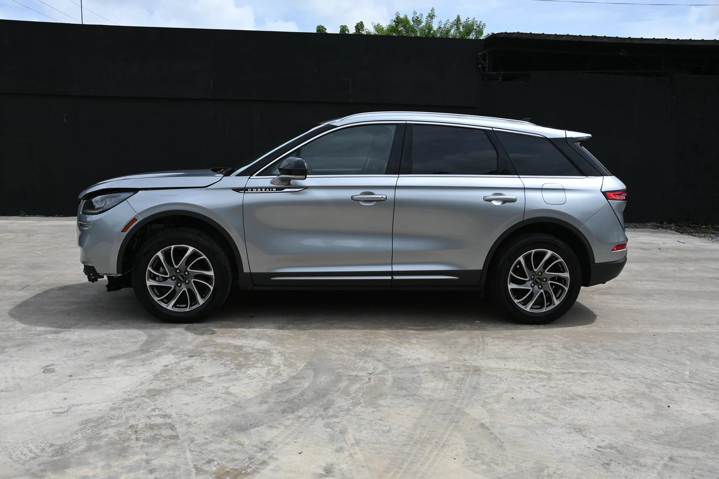 Used 2022 Lincoln Corsair AWD w/ Equipment Group 101A image 7