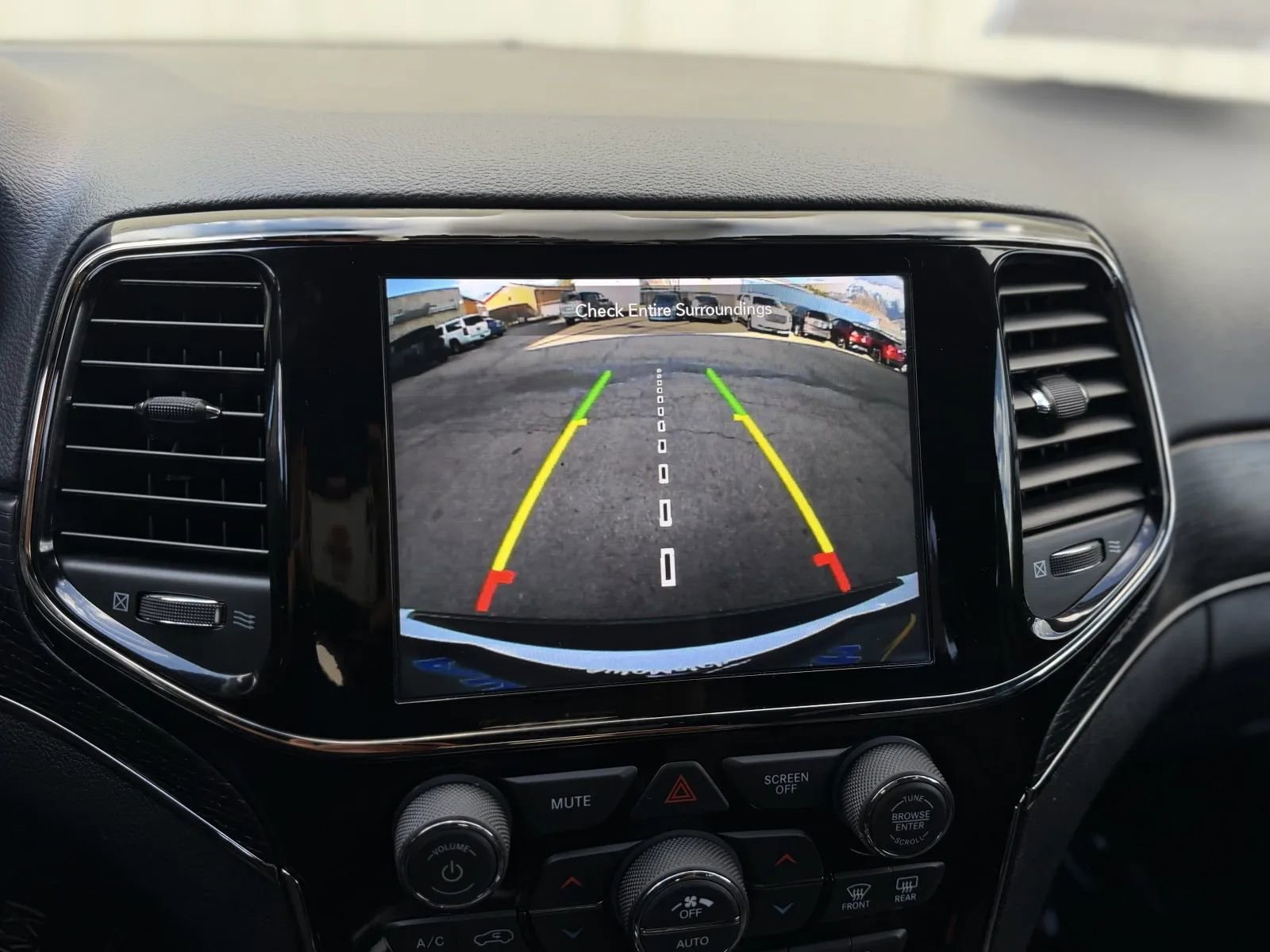 Used 2020 Jeep Grand Cherokee High Altitude image 29