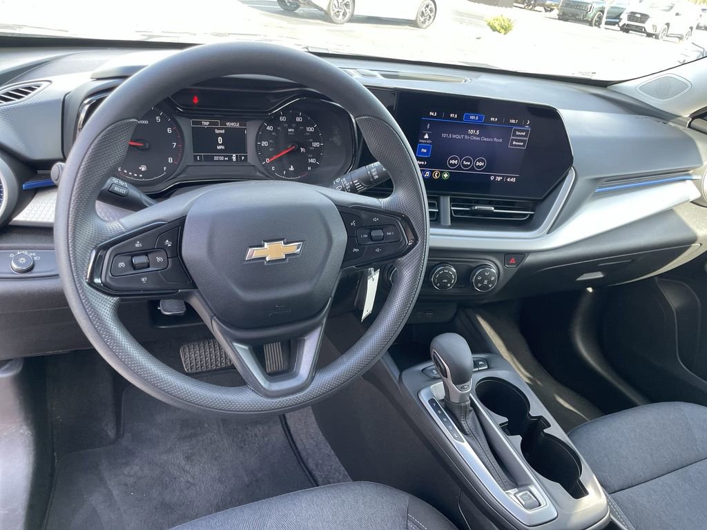 Used 2024 Chevrolet Trax LS w/ Driver Confidence Package image 9