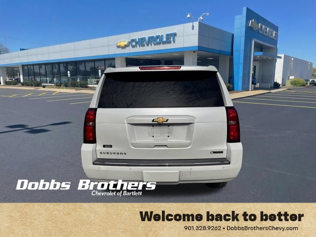 Used 2018 Chevrolet Suburban Premier RWD image 7