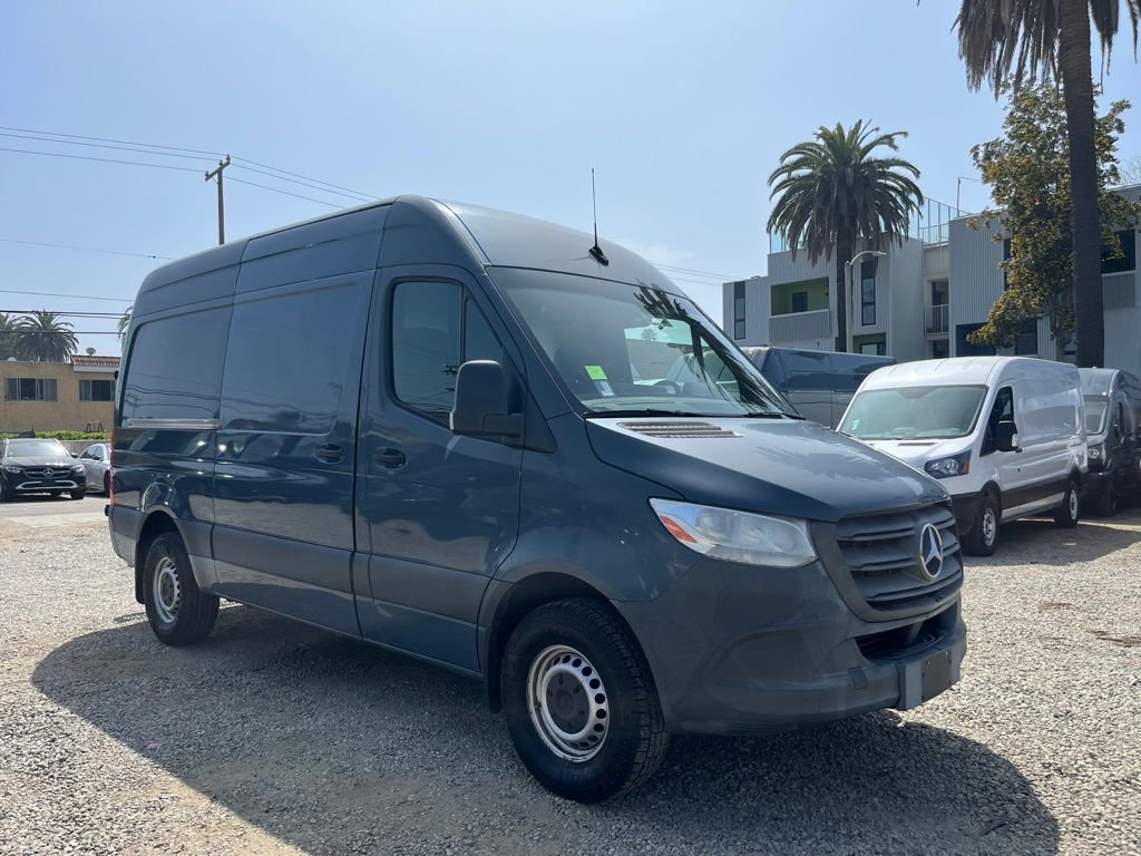 Used 2019 Mercedes-Benz Sprinter 144 image 3