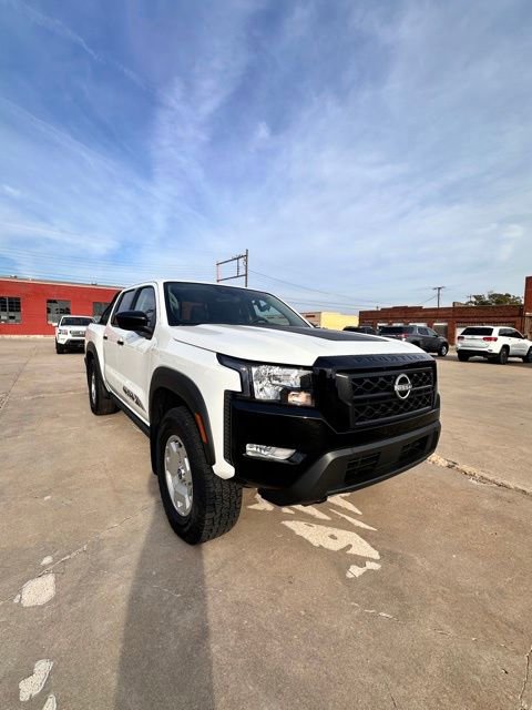 Certified 2024 Nissan Frontier SV w/ Hardbody Edition image 3