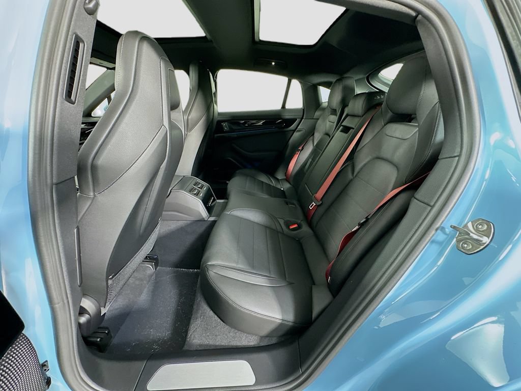 New 2026 Porsche Panamera RWD image 24