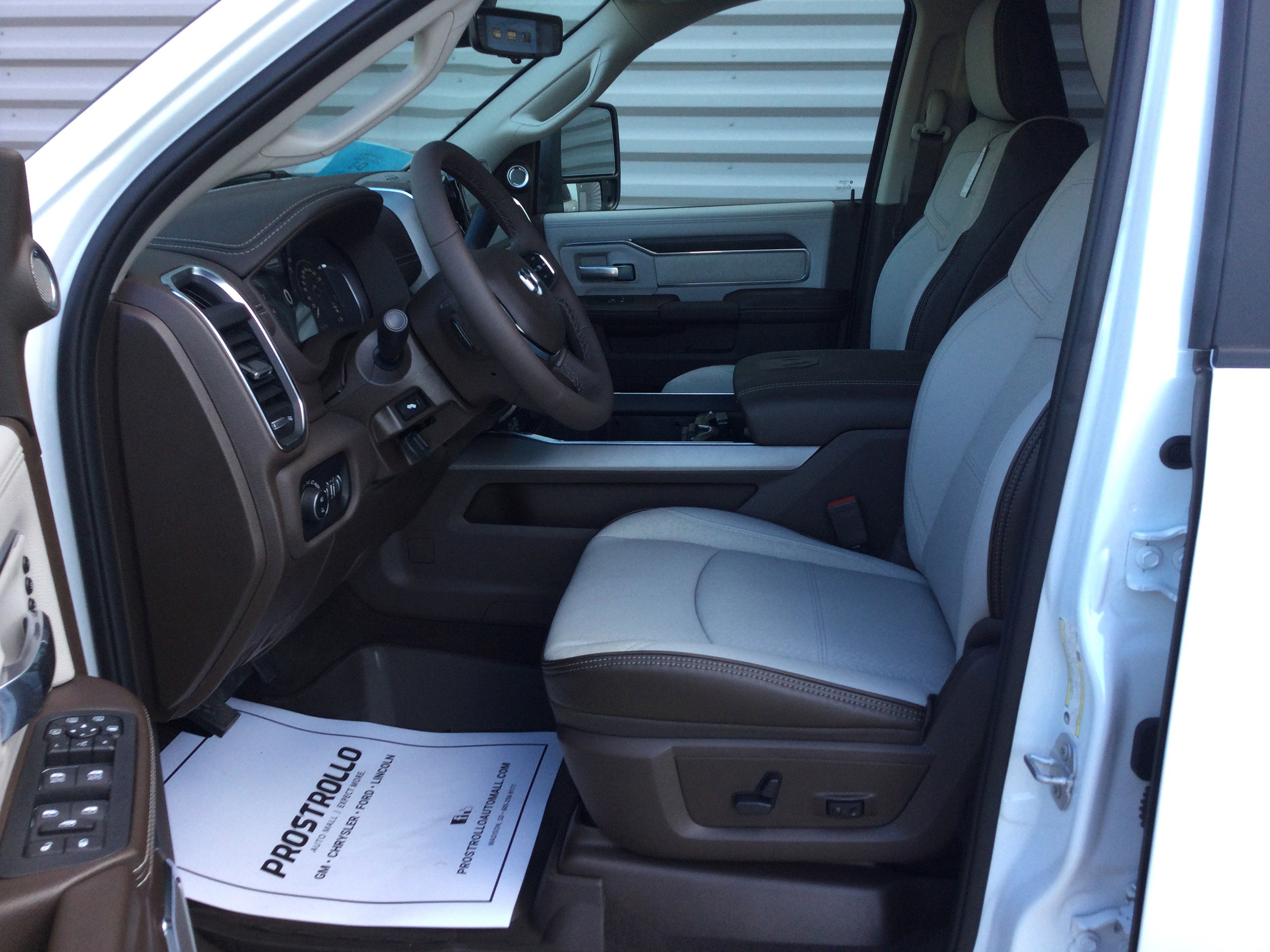 New 2026 RAM 2500 Laramie AWD/4WD image 8