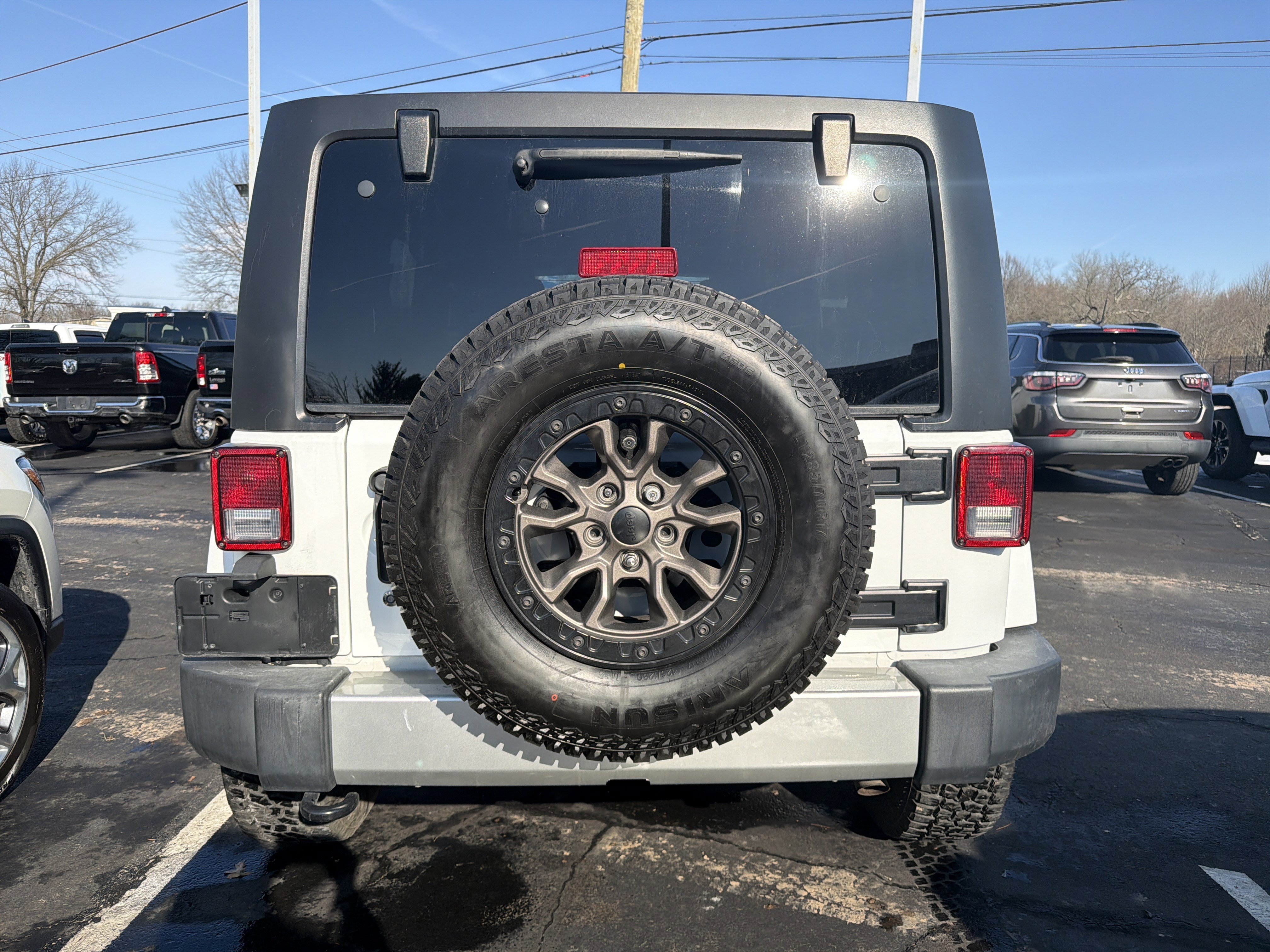 Certified 2018 Jeep Wrangler Unlimited Sahara w/ Connectivity Group image 6