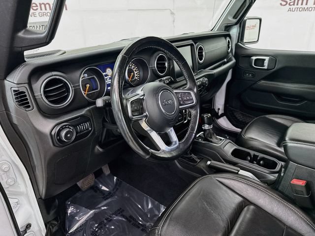 Used 2020 Jeep Wrangler Unlimited Sahara AWD/4WD image 9