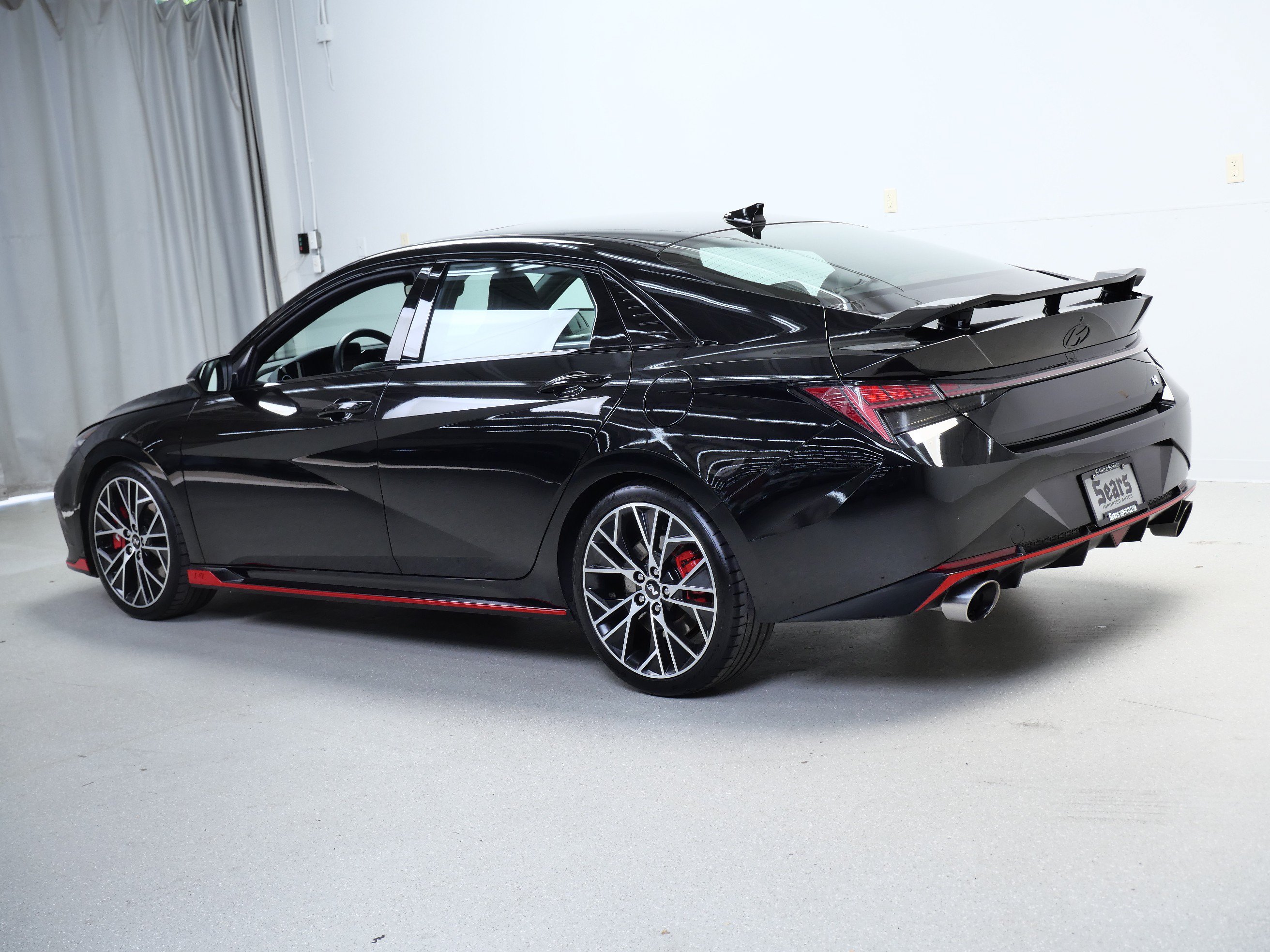 Used 2022 Hyundai Elantra N FWD image 10