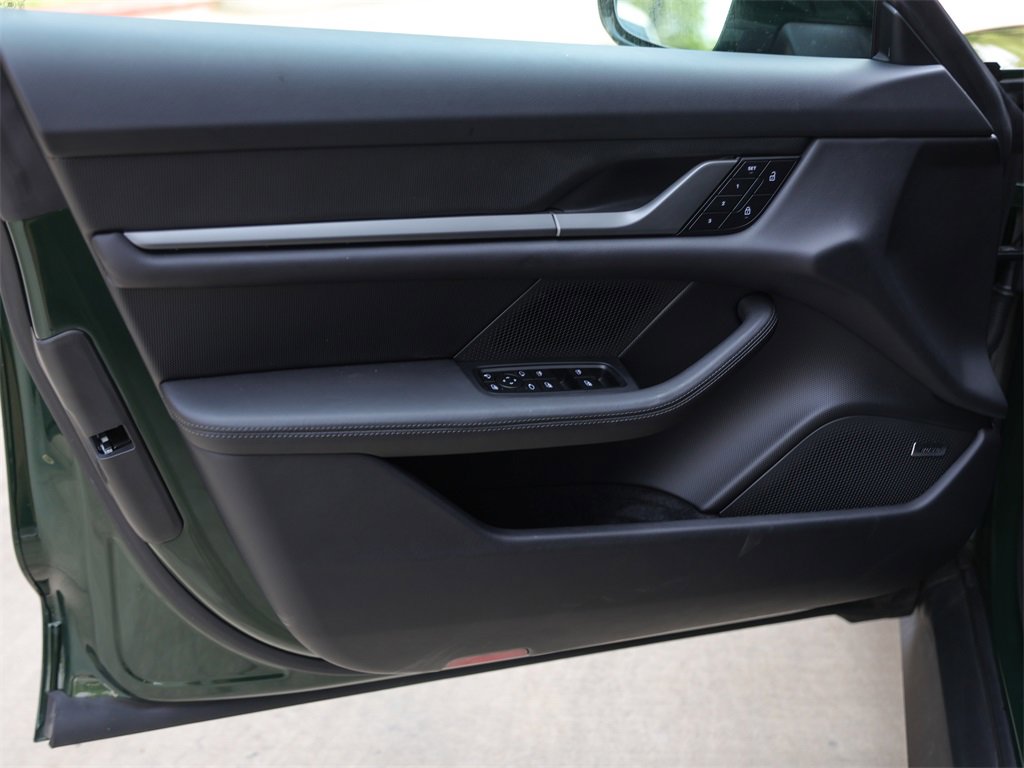 Used 2025 Porsche Taycan 4S image 27