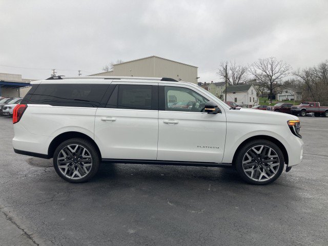 Used 2026 Ford Expedition Max Platinum w/ Platinum Ultimate Package AWD/4WD image 6