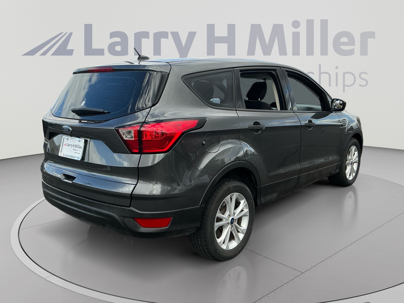 Used 2019 Ford Escape S FWD image 5