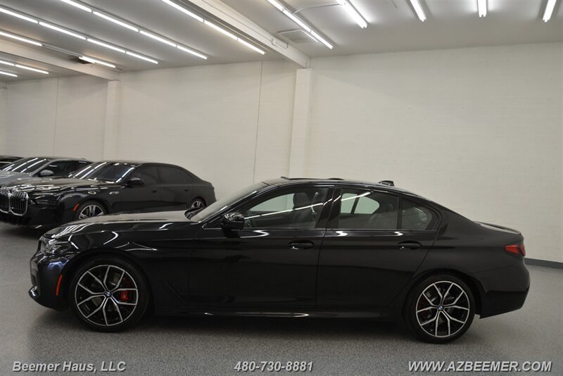 Used 2023 BMW 530i w/ M Sport Package RWD image 6