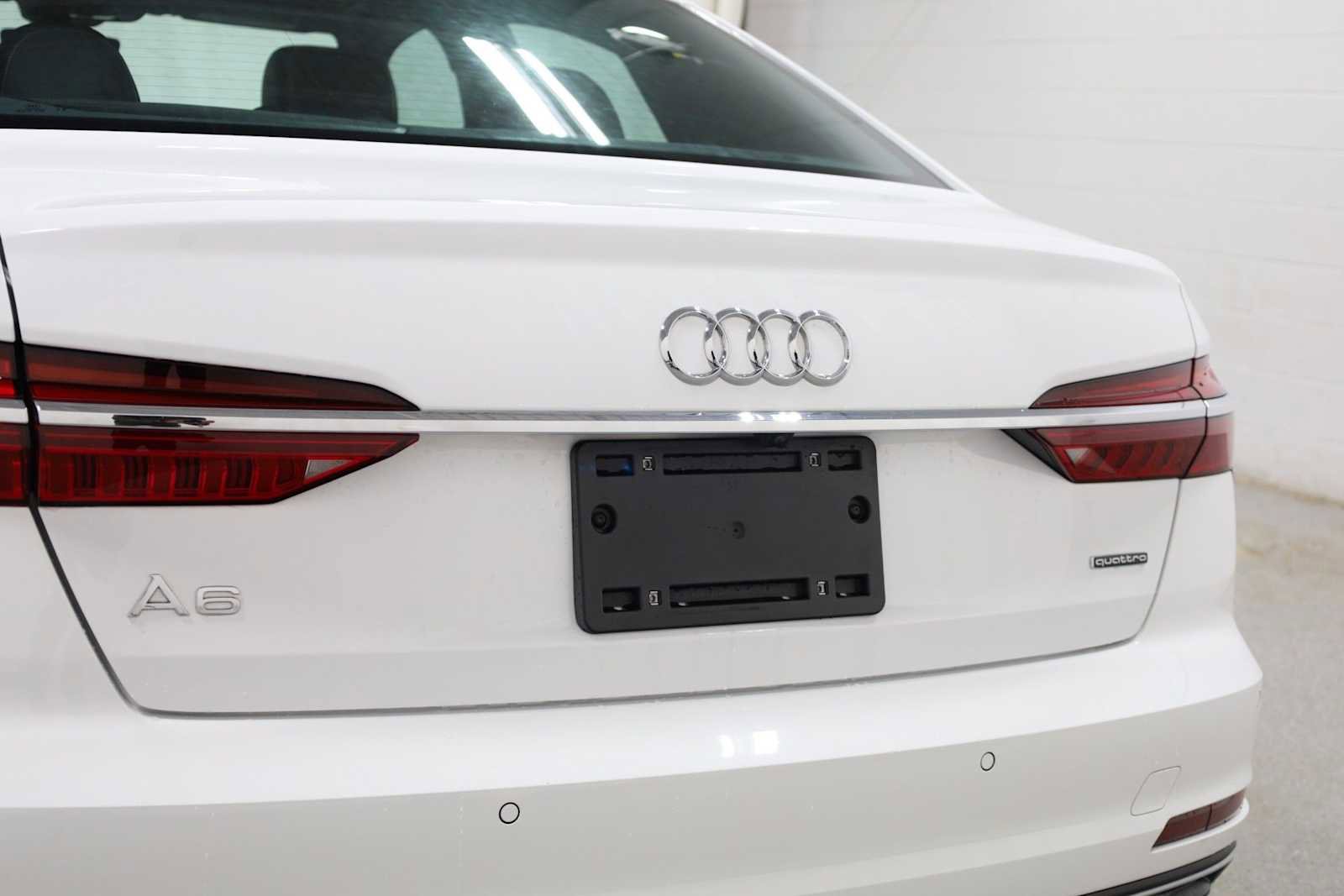 Used 2025 Audi A6 Premium Plus w/ Premium Plus Package image 8
