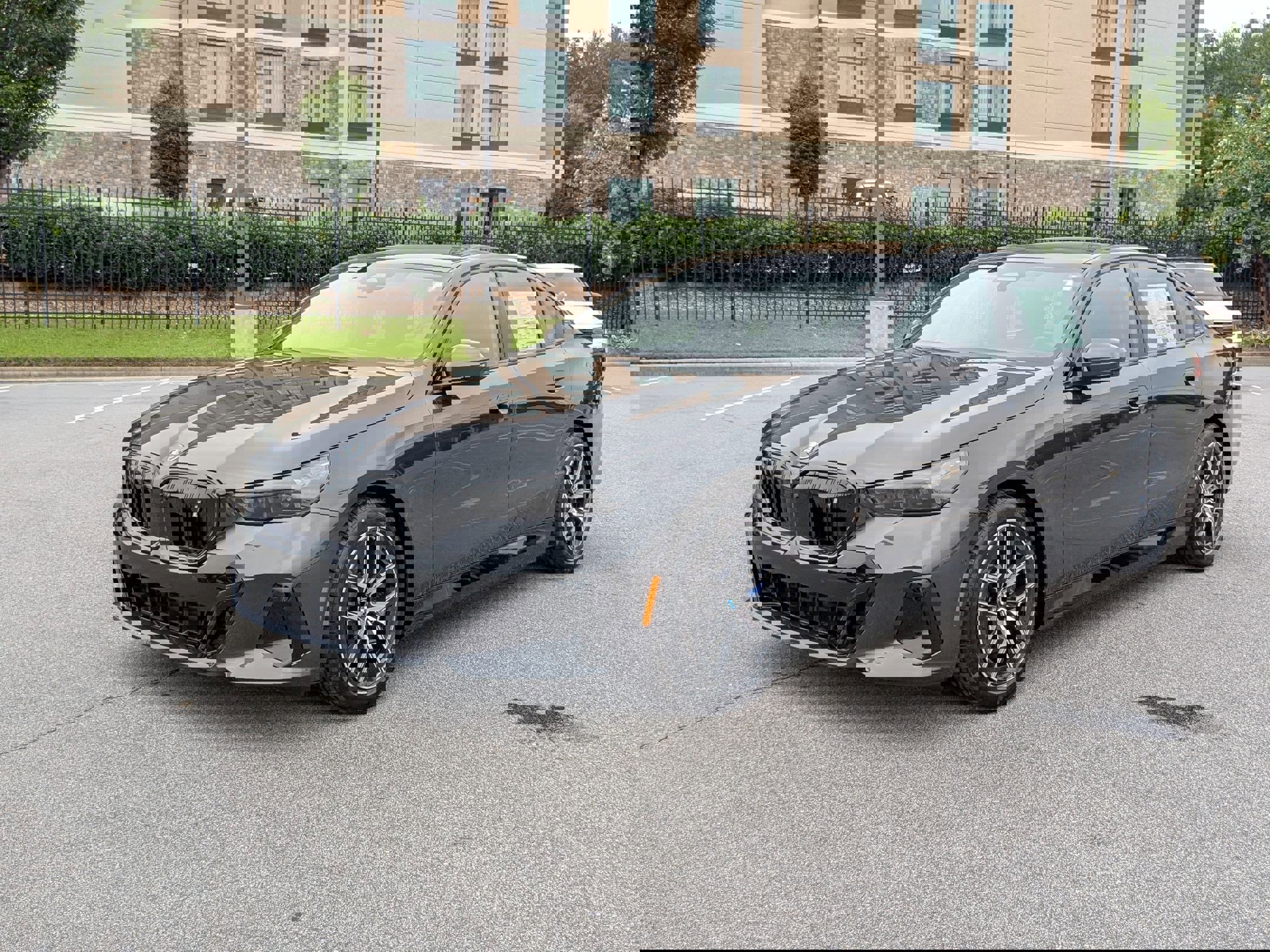 New 2026 BMW i5 eDrive40 w/ Executive Package image 7