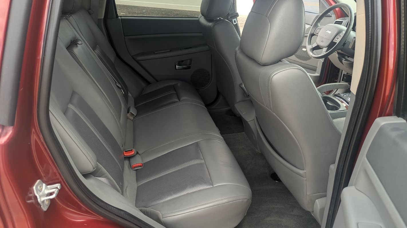 Used 2007 Jeep Grand Cherokee Limited AWD/4WD image 24