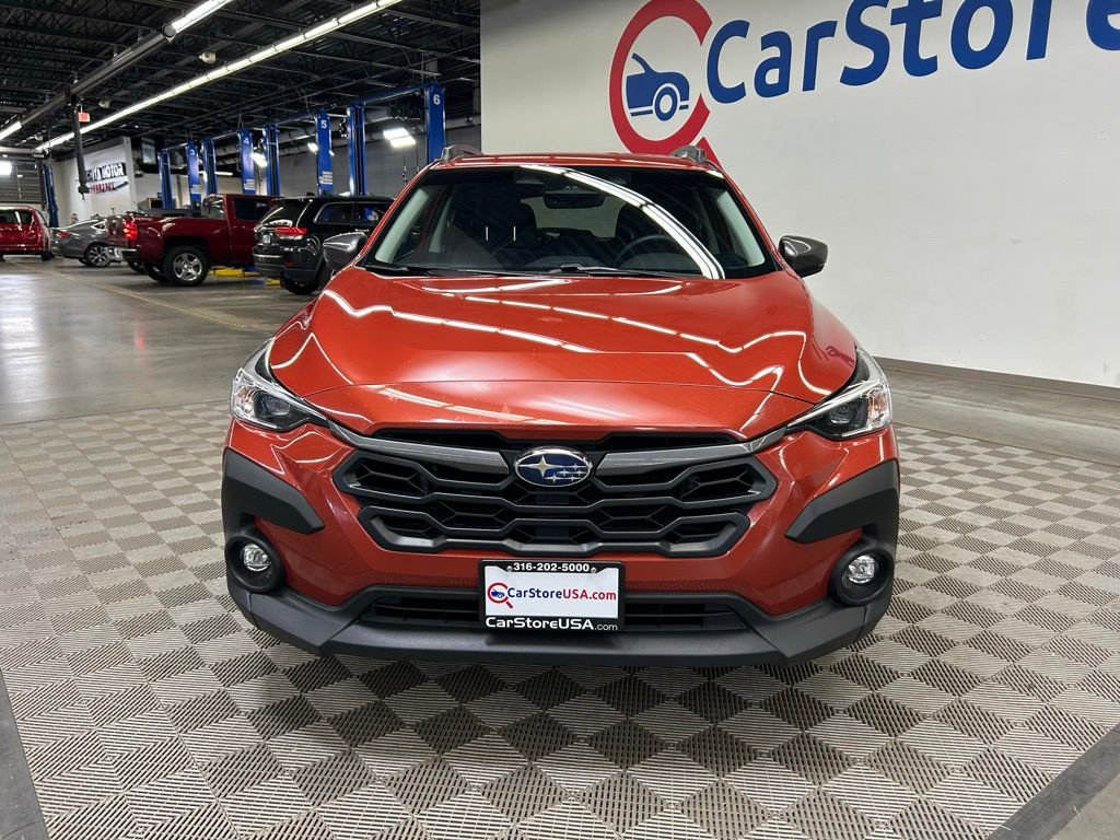 Used 2024 Subaru Crosstrek 2.0i Premium w/ Crosstrek Mirror Package AWD/4WD image 4