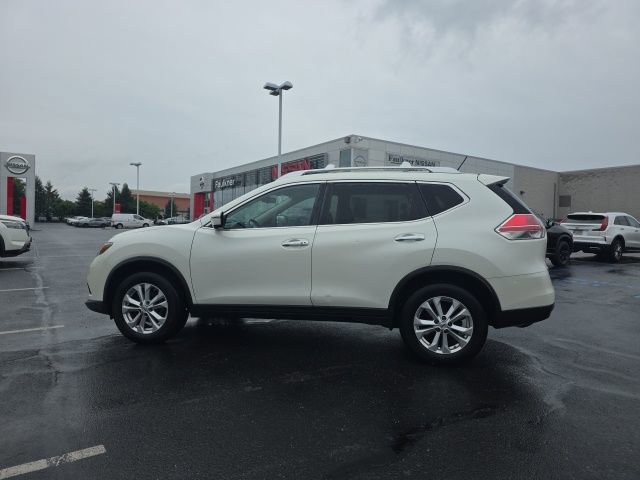 Used 2016 Nissan Rogue SV w/ SV Premium Package AWD/4WD image 8