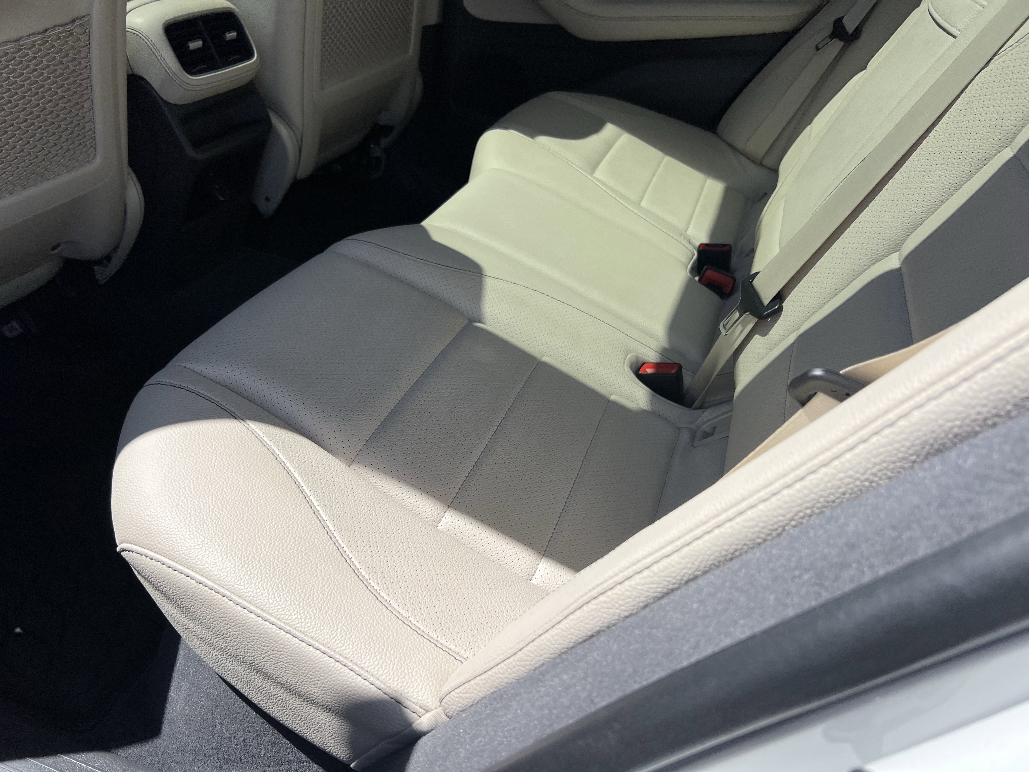 Used 2020 Mercedes-Benz GLE 350 4MATIC image 35